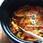 Super Easy Skinny Veggie Crockpot Lasagna - a handful of simple ingredients for a healthy family dinner. | https://weight-solution.today