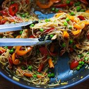 Stir Fried Singapore Noodles - fresh, simple, delish. | pinchofyum.com